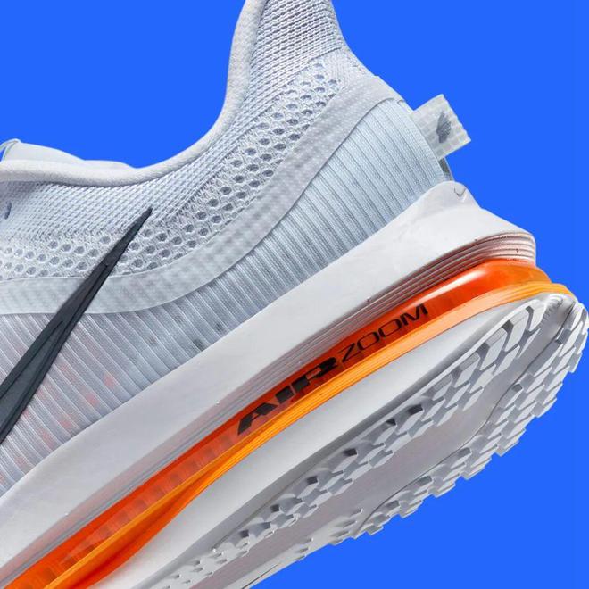 这双Nike跑鞋把能给的都给足了bsport体育入口配置诱人！(图2)
